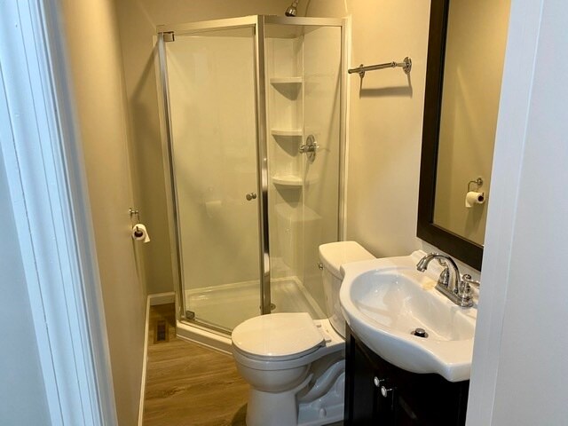 Bath #2 - 318 N Wilmore St