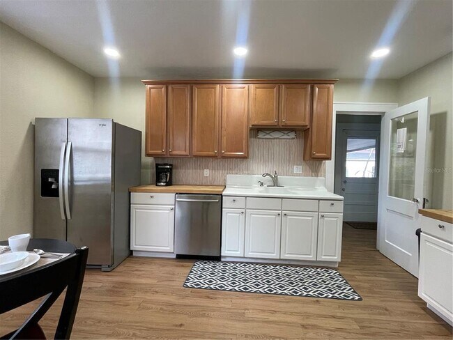 Building Photo - 3611 W Bay to Bay Blvd