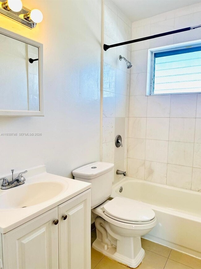 Building Photo - 1951 NE 167th St