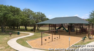 Building Photo - 317 Sandy Shl