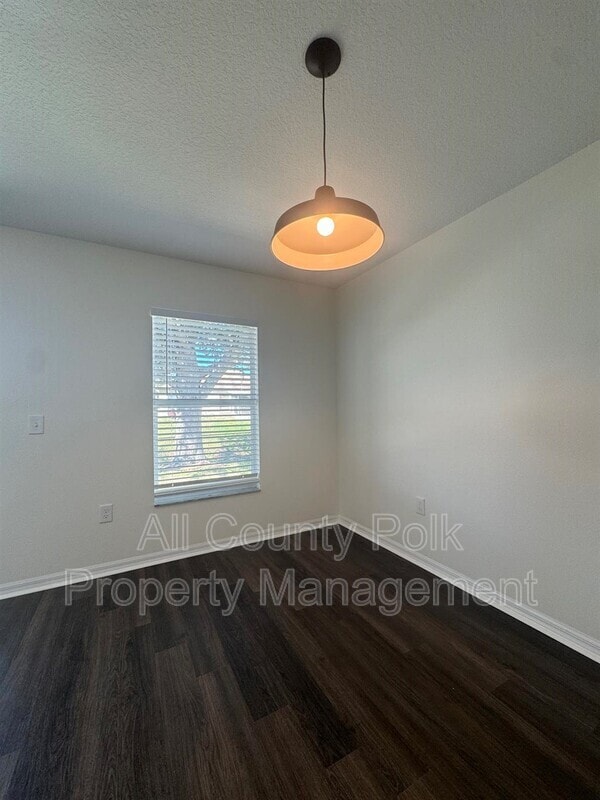 Building Photo - 2505 Brownwood Dr