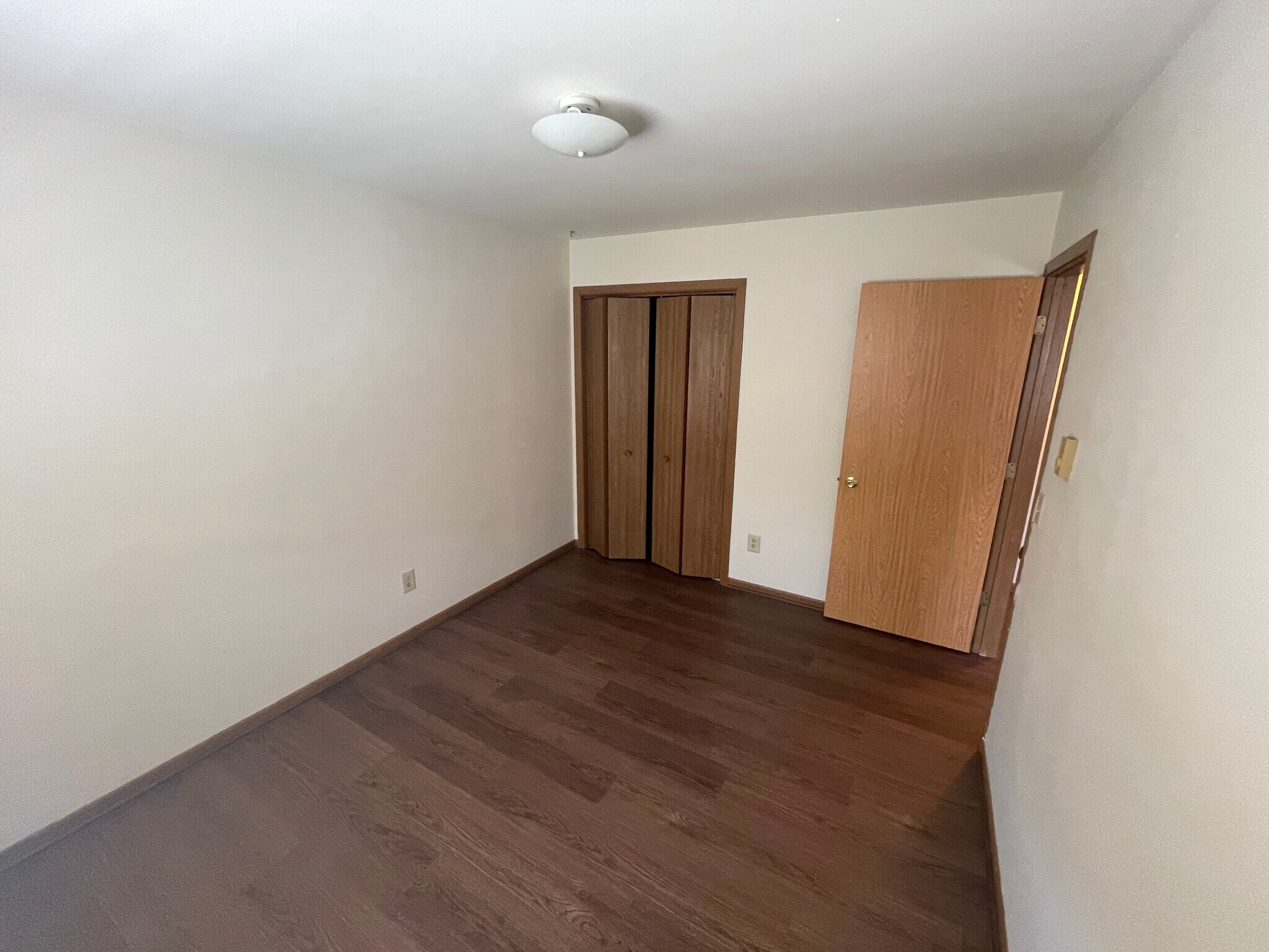 Building Photo - 1155 W 11th Ave