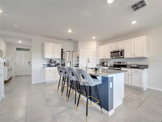 Building Photo - 417 Noble Ave