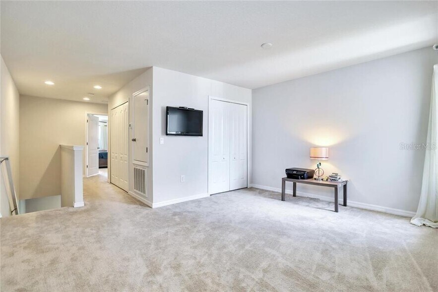 LOFT - 10958 Verawood Dr