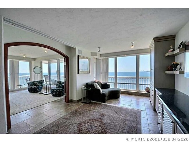 Building Photo - 2200 S Ocean Ln