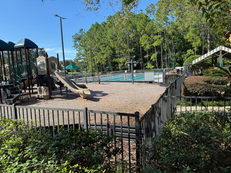 Building Photo - 531 Hedgewood Dr