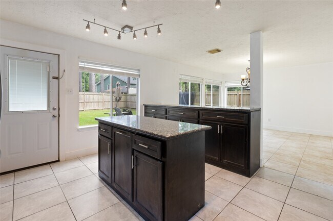 Building Photo - 22014 Soft Pines Ct