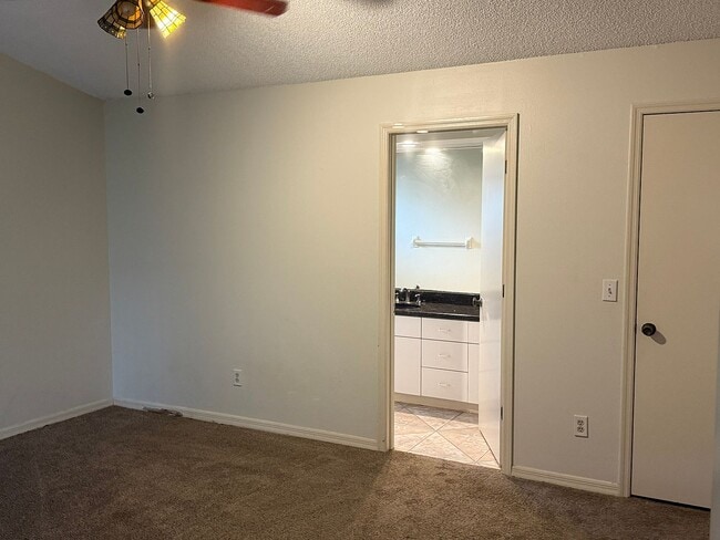 Building Photo - 2014 Chelam Way