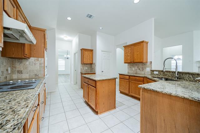 Building Photo - 910 Crater Lake Ct