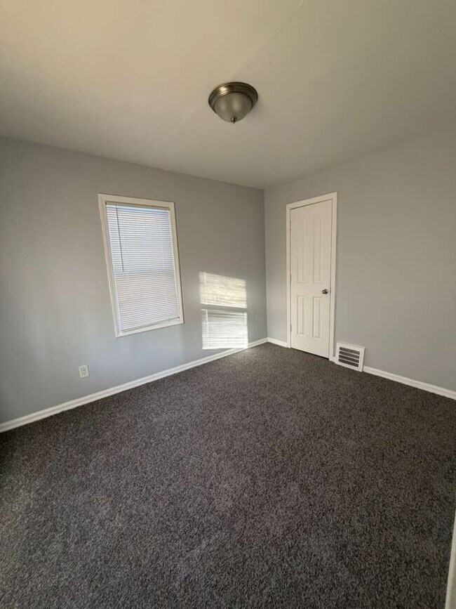 Building Photo - 20101 Charest St