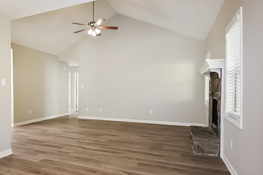 Building Photo - 530 Allens Landing Ct