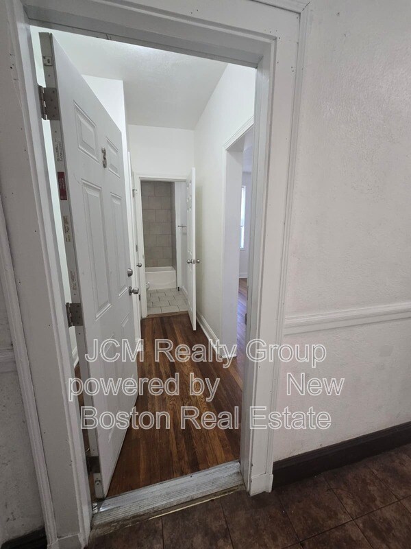 Building Photo - 131 Ocean St