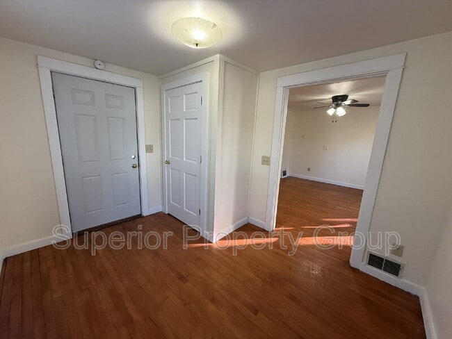 Building Photo - 18 N Fair Oaks Ave