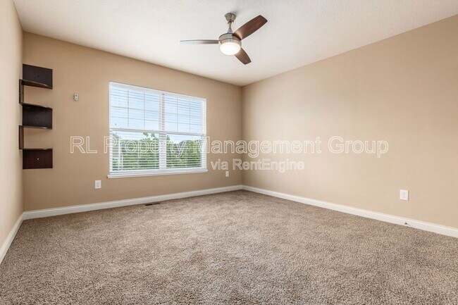 Building Photo - 10327 Indigo Dr