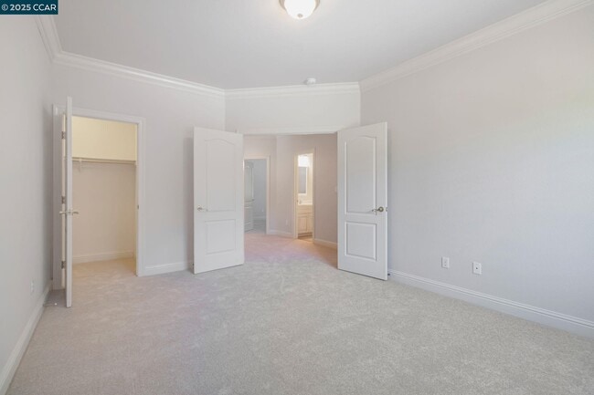 Building Photo - 1423 Homestead Ave