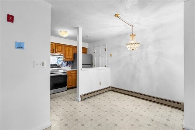 Building Photo - 610 S Franklin St