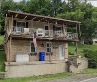 Building Photo - 7560 Noblestown Rd