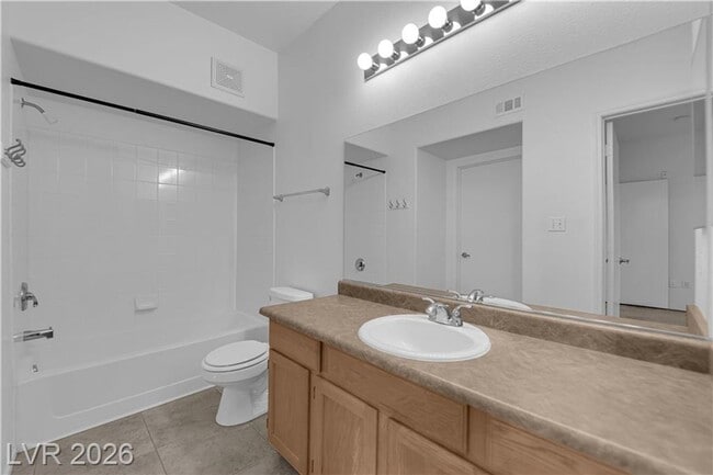 Building Photo - Beautiful 2 bedroom condo with garage!!!