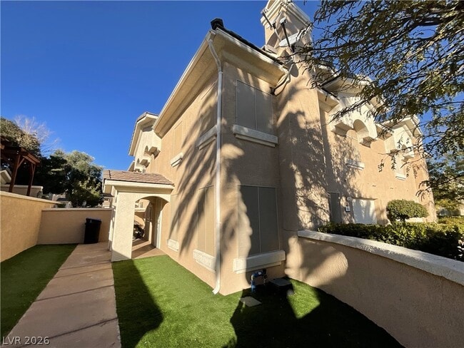 Building Photo - 509 Amber Sunset St