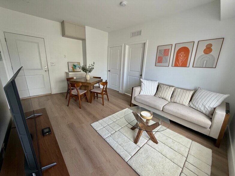 Building Photo - 1619 Jefferson Ave