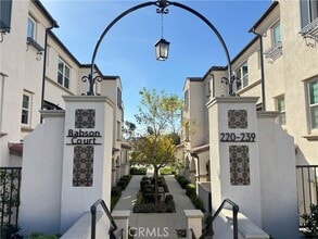 Building Photo - 235 Babson Ct