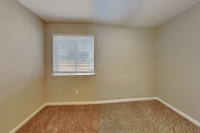 Building Photo - 14619 Becurtesy Ct