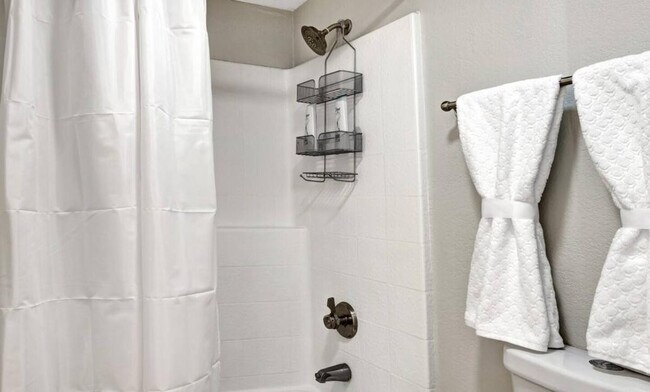 Building Photo - 8020 E Thomas Rd