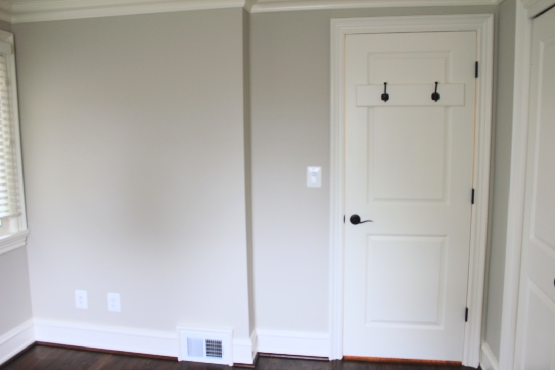 2nd bedroom with hooks on the door - 1608 Graefield Rd