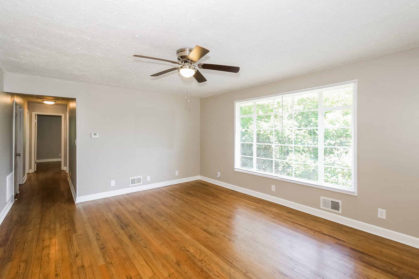 Building Photo - 1227 Radiance Dr