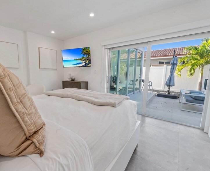 Building Photo - 7610 Bayside Ln