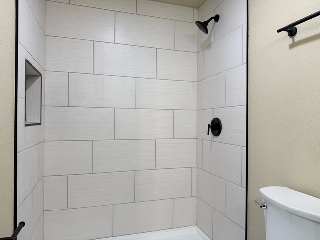 Building Photo - 919 Cove Arm Cir