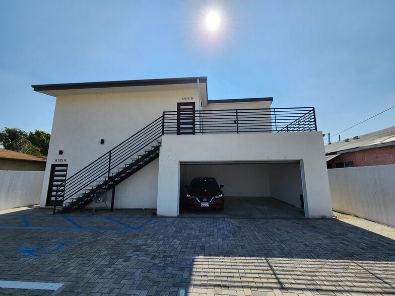 Building Photo - 6515 Florence Pl
