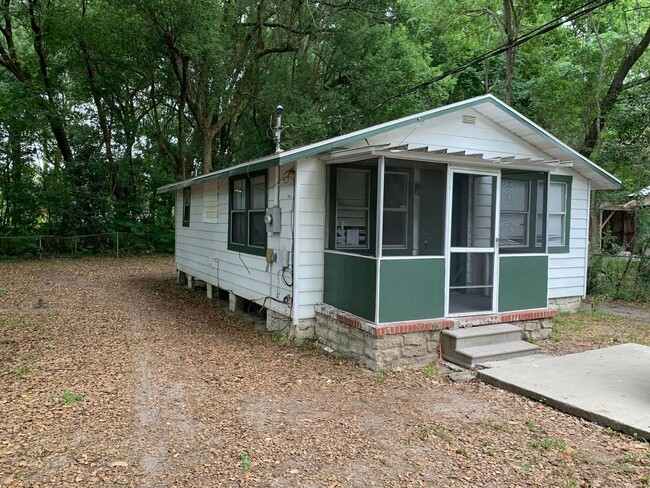 Primary Photo - Remodeled 2 bedroom 1 bath in Ocala