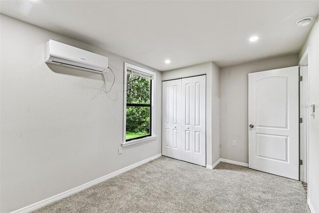 Building Photo - 1006 E 26th Ave