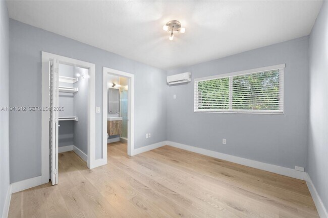 Building Photo - 6330 SW 79th St