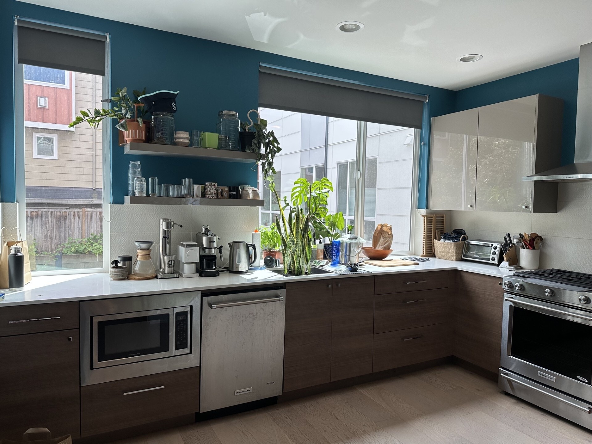 Kitchen - 106 22nd Ave S
