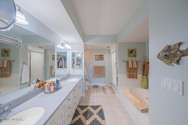 Building Photo - 4650 Links Village Dr