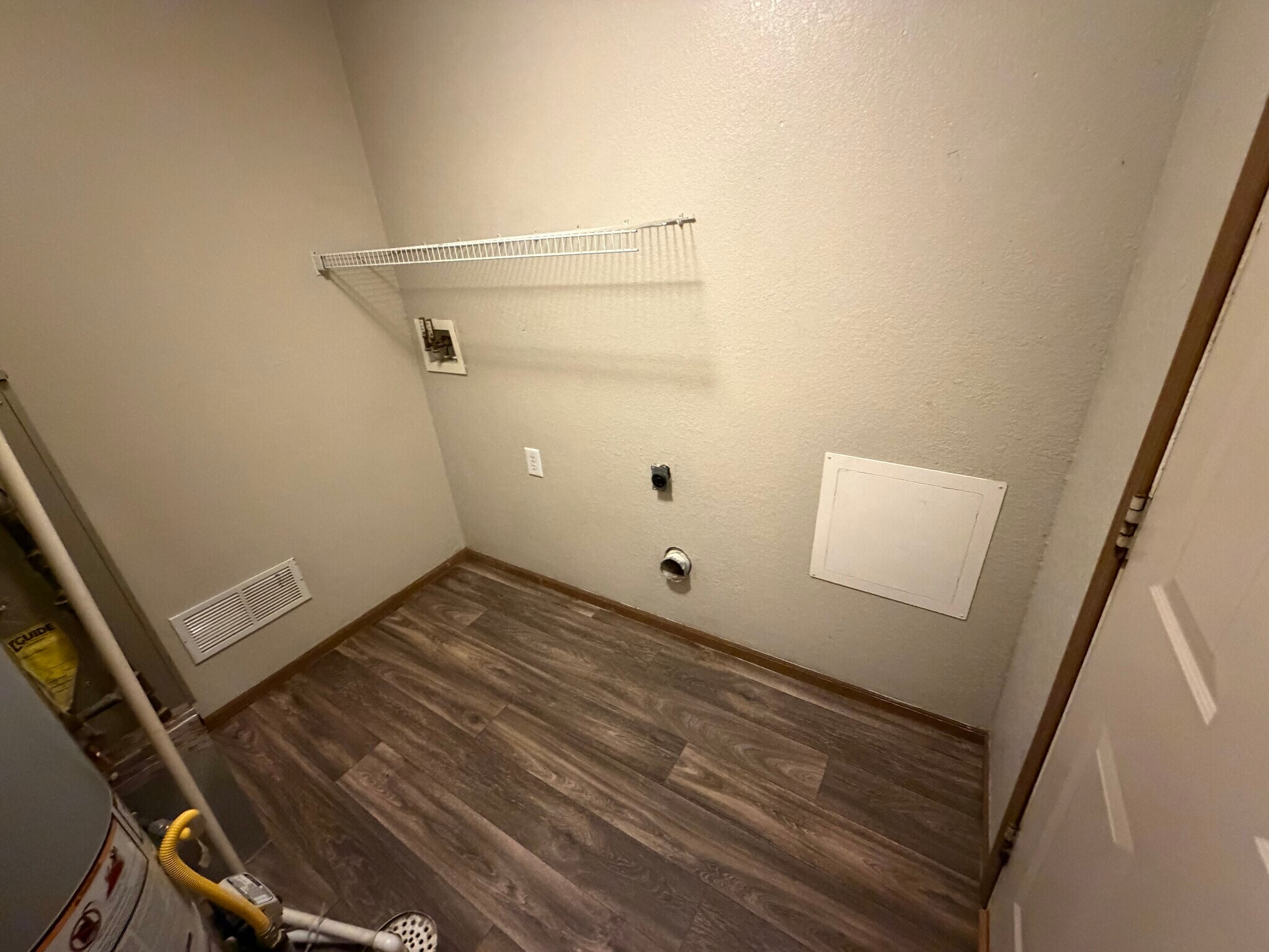 Building Photo - 1216 Wolf Run Ct
