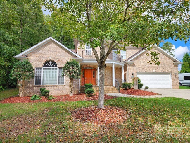 Building Photo - 5524 Strabane Dr