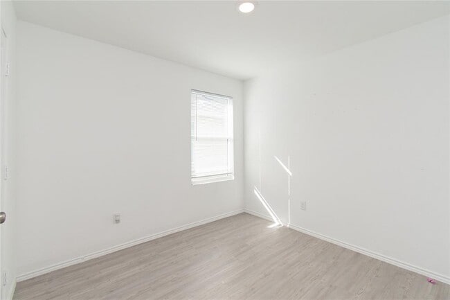 Building Photo - 5812 San Geronimo