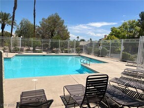 Building Photo - 8476 Sewards Bluff Ave