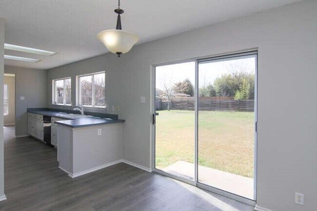 Building Photo - 12912 Latchwood Ln
