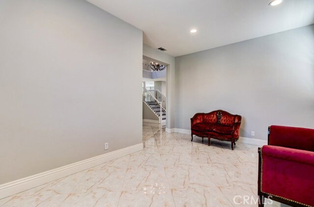 Building Photo - 8 Zinnia