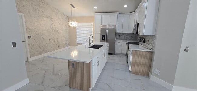 Building Photo - 600 Abaco Ct