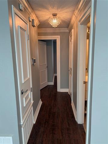 Building Photo - 1902 High Meadow Dr