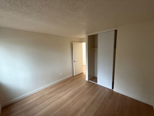 Building Photo - 483 Senate St NW