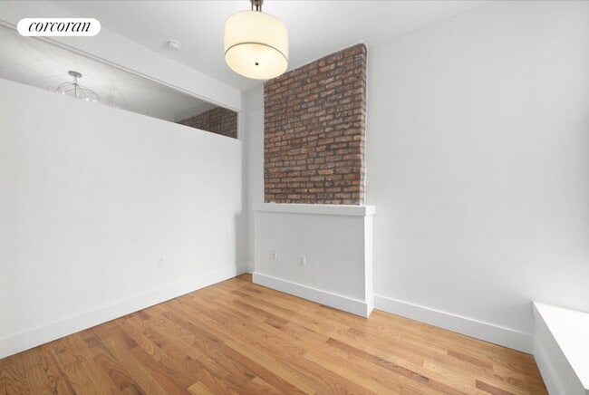 Building Photo - 1340 Hancock St