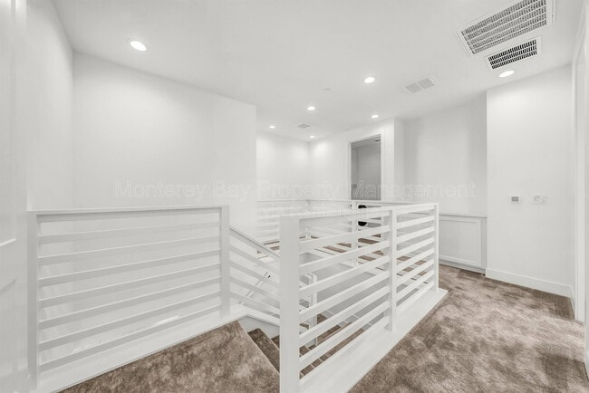 Building Photo - 111 Sea Shell Ave