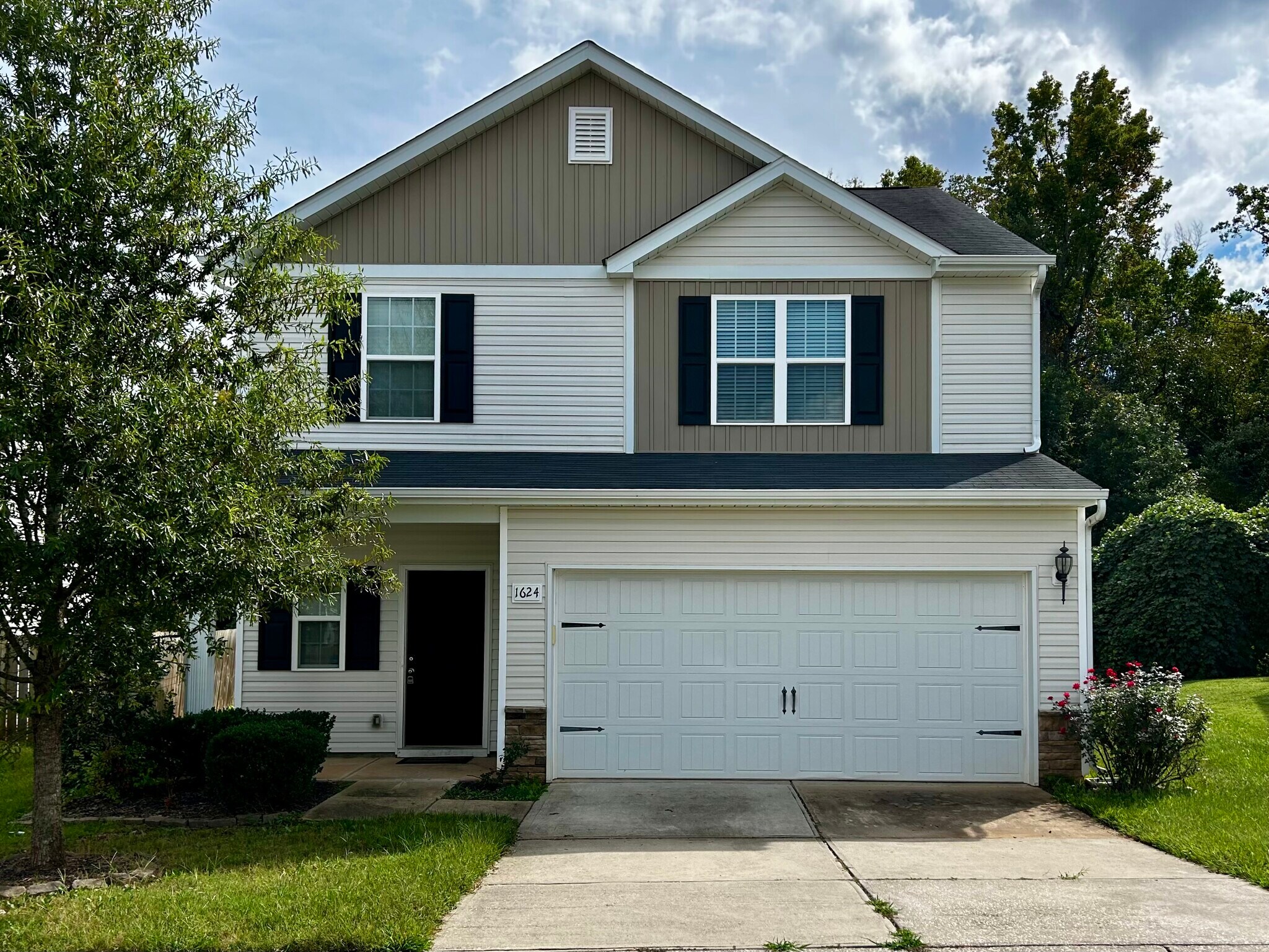 Building Photo - 1624 Allegheny Dr