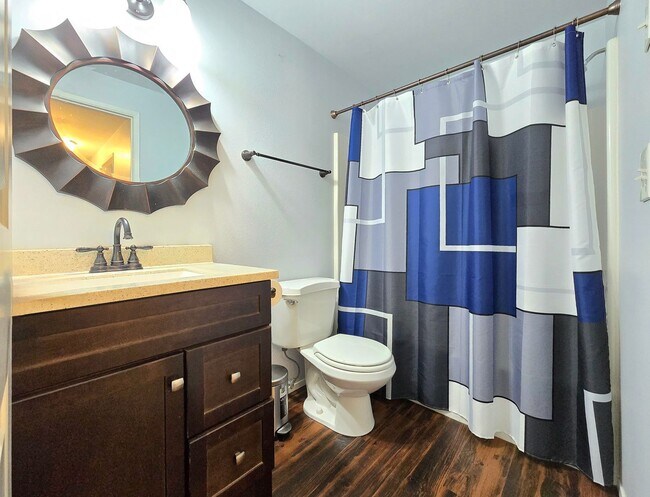 Building Photo - 3 Bedroom Home in Marysville Available Now